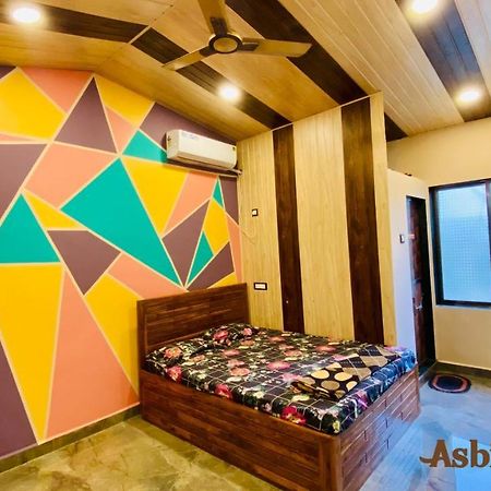 Asbii Cottage ムンバイ エクステリア 写真